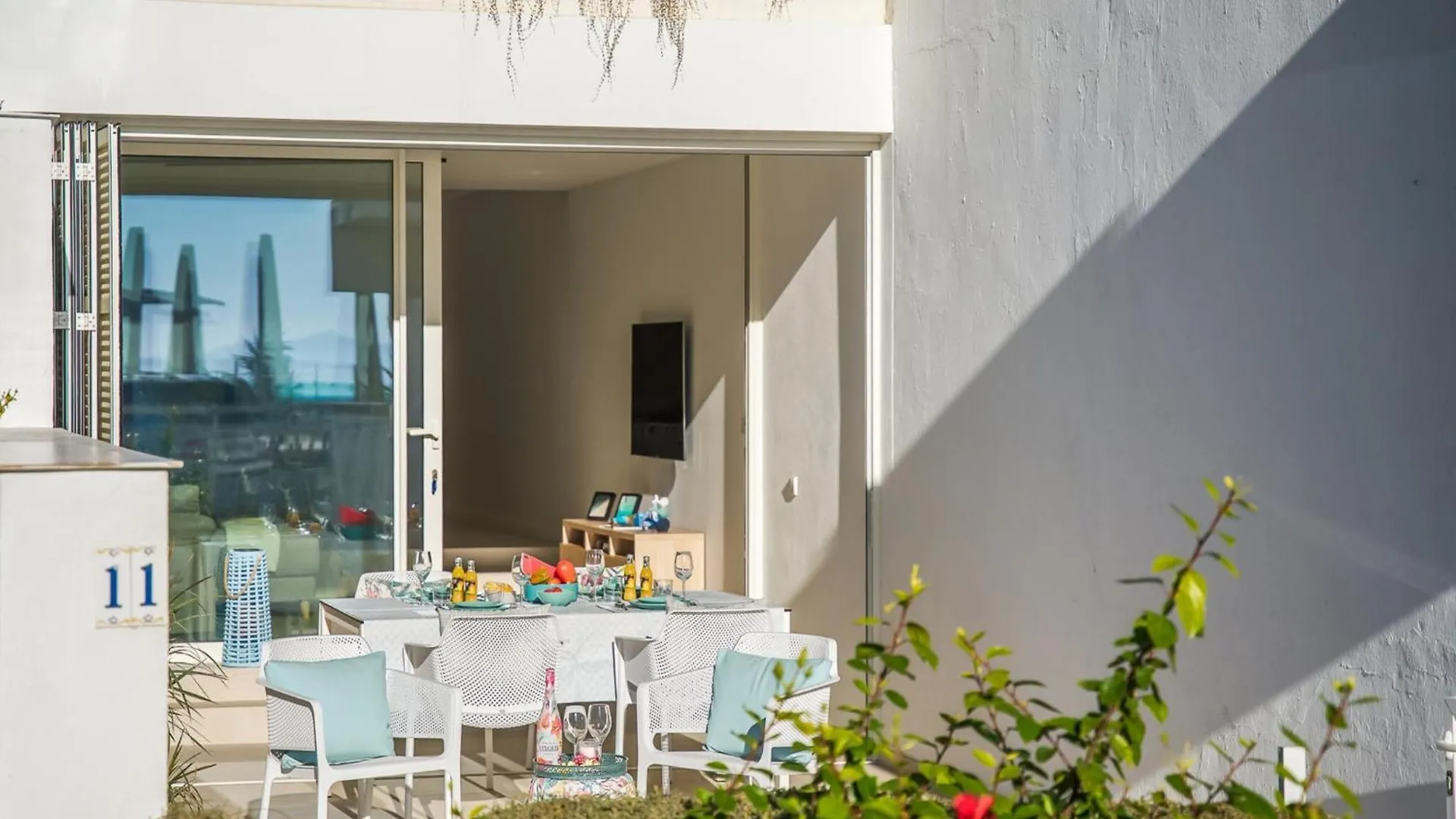Ground-Floor Apartment With Terrace 阿尔库迪亚
